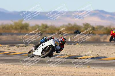 media/Nov-16-2024-CVMA (Sat) [[0e4bb1f32f]]/Race 9-Amateur Supersport Middleweight/